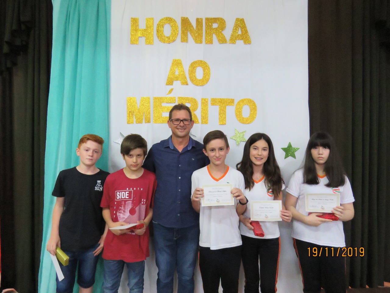 Colégio Laranjeiras homenageia destaques de 2019