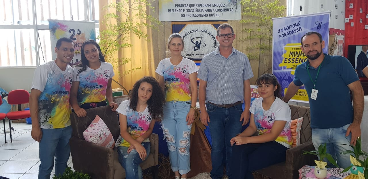 Alunos das Escolas do NRE de Laranjeiras do Sul recebem premiação pela participação no Projeto TransformAção