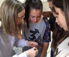 Qual seu tipo Sanguíneo? Foi com essa questão que a professora Valéria Santi iniciou sua aula