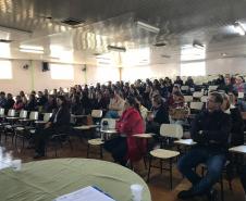 Núcleo Regional de Educação de Laranjeiras do Sul proporciona um dia de formação para os Agentes Educacionais I