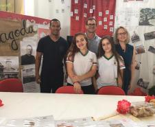 Alunos das Escolas do NRE de Laranjeiras do Sul recebem premiação pela participação no Projeto  TransformAção