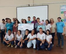 Alunos das Escolas do NRE de Laranjeiras do Sul recebem premiação pela participação no Projeto  TransformAção