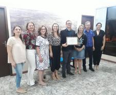 Medalha de Honraria Pedro Alzide Giraldi é concedida ao Chefe do NRE de Laranjeiras do Sul 