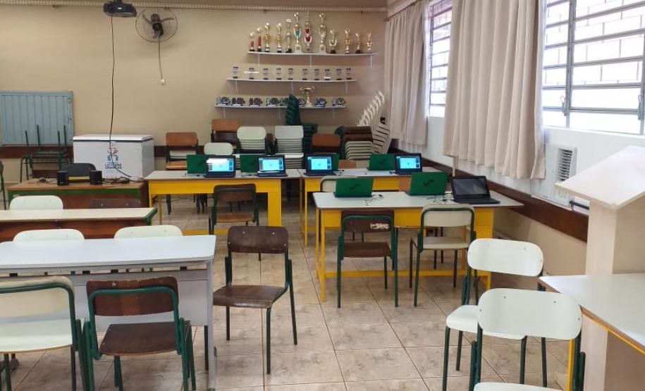 Escolas do Núcleo de Educação de Laranjeiras do Sul recebem Equipamentos Tecnológicos para auxiliar no processo de Ensino Aprendizagem