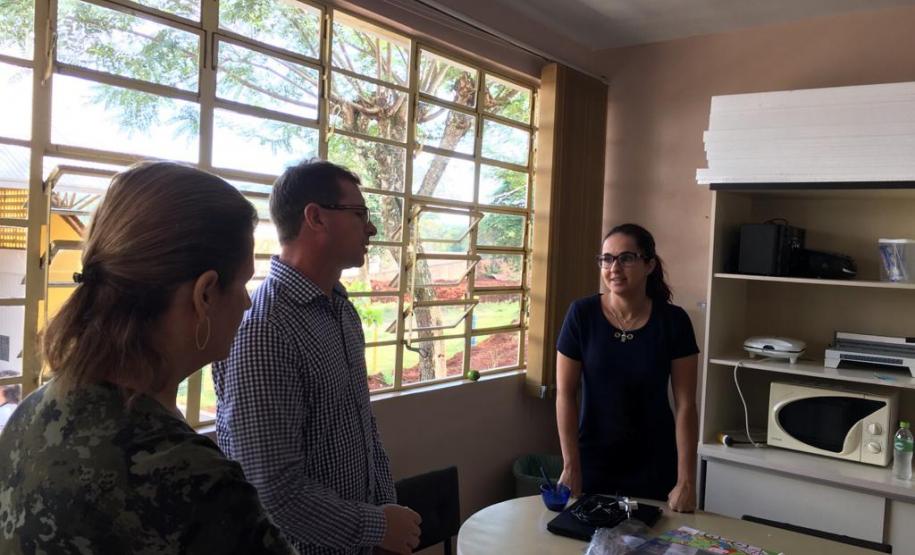 Escolas Municipais recebem visita do Chefe do NRE