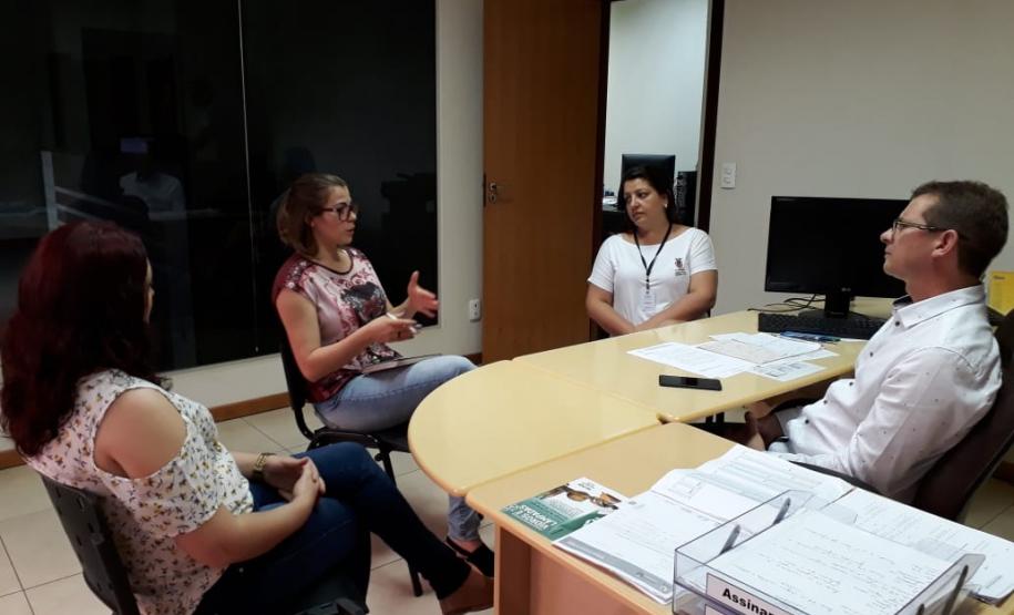 NRE firma parceria com a UNICENTRO no Projeto de Extensão Ciência Tecnologia e Inovação – Curso de Robótica. NRE firma parceria com a UNICENTRO no Projeto de Extensão Ciência Tecnologia e Inovação – Curso de Robótica.