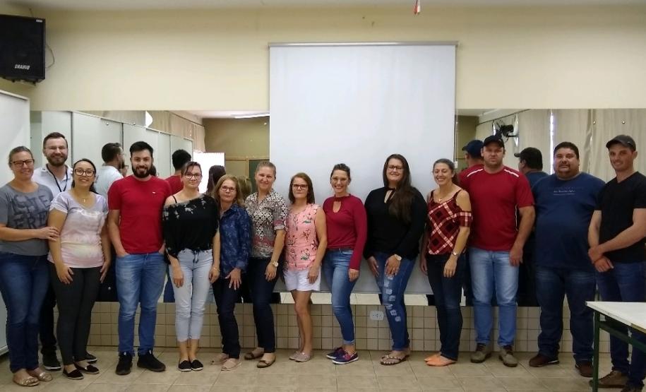 Núcleo de Educação oferece capacitação aos profissionais da disciplina de Matemática com foco na Prova Paraná