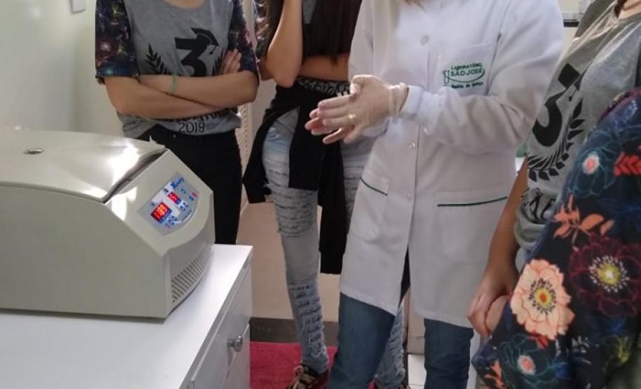 Qual seu tipo Sanguíneo? Foi com essa questão que a professora Valéria Santi iniciou sua aula