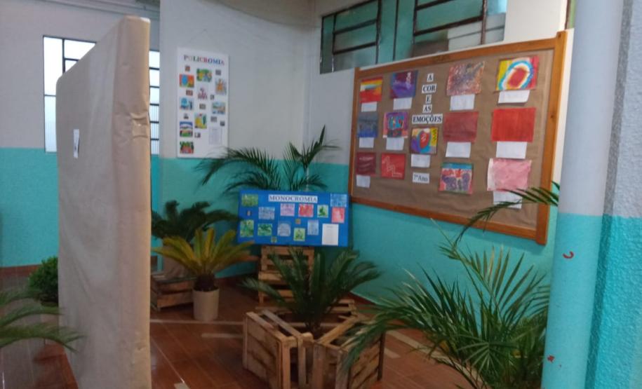 Colégio Estadual do Campo Joaquim Nasário Ribeiro, promove nesta semana a exposiçao da 
Releitura dos Penetráveis de Hélio Oiticica