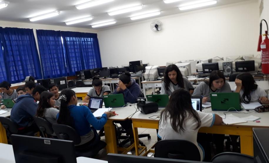 Colégio José Marcondes Sobrinho já faz uso da tecnologia visando a 2ª etapa da Prova Paraná Colégio José Marcondes Sobrinho já faz uso da tecnologia visando a 2ª etapa da Prova Paraná