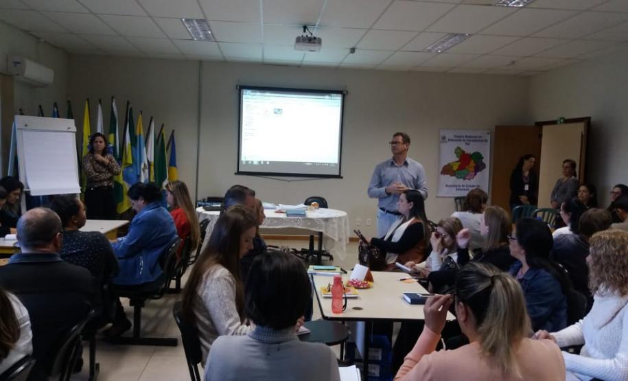 II Encontro Formativo das Equipes Gestoras é realizado no NRE de Laranjeiras do Sul II Encontro Formativo das Equipes Gestoras é realizado no NRE de Laranjeiras do Sul