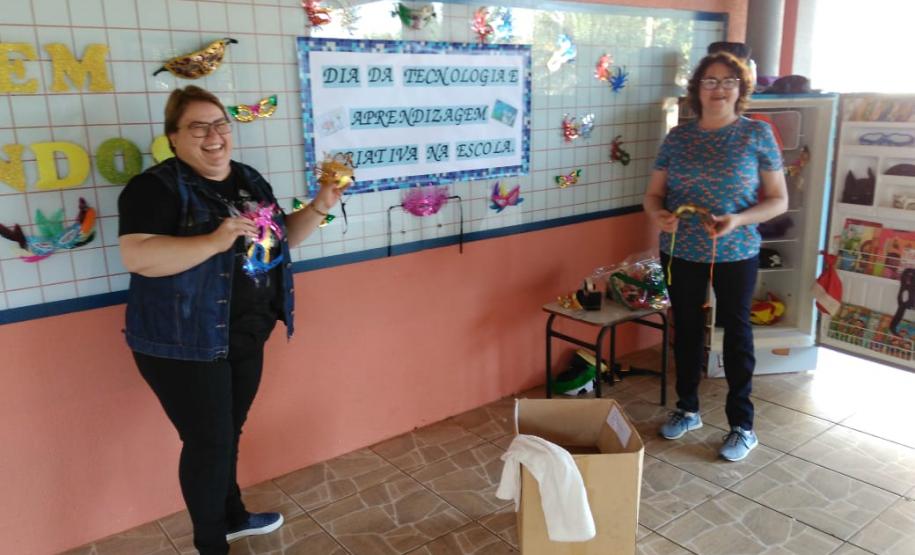 CE Rui Barbosa realiza o "Dia da Tecnologia e Aprendizagem Criativa" CE Rui Barbosa realiza o "Dia da Tecnologia e Aprendizagem Criativa"
