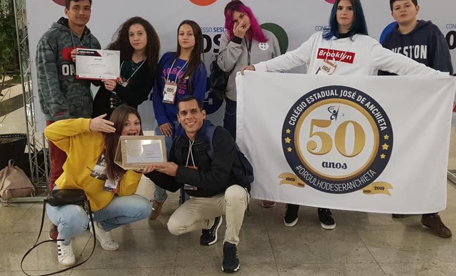 Colégio Estadual José de Anchieta recebe Menção Honrosa no Congresso SESI ODS em Curitiba