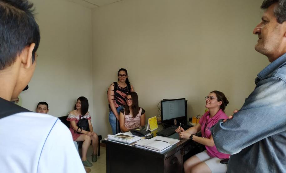 Núcleo de Educação recebeu a visita dos Vereadores Mirins de Laranjeiras do Sul