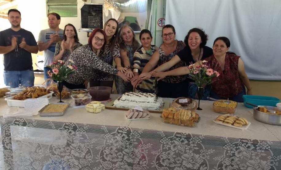 Homenagem ao dia do Professor movimenta Escolas do NRE de Laranjeiras do Sul