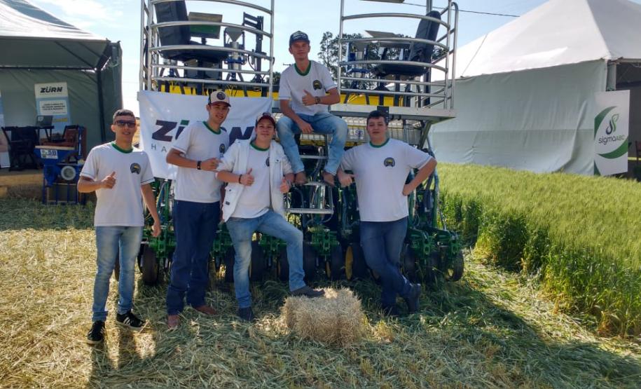 Alunos do CEEP de Laranjeiras do Sul participam do WinterShow em Entre Rios