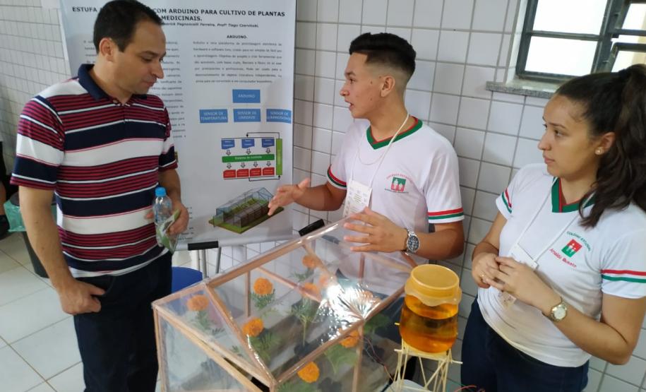 Primeiro Encontro de Tecnologia e Aprendizagem Criativa é um sucesso