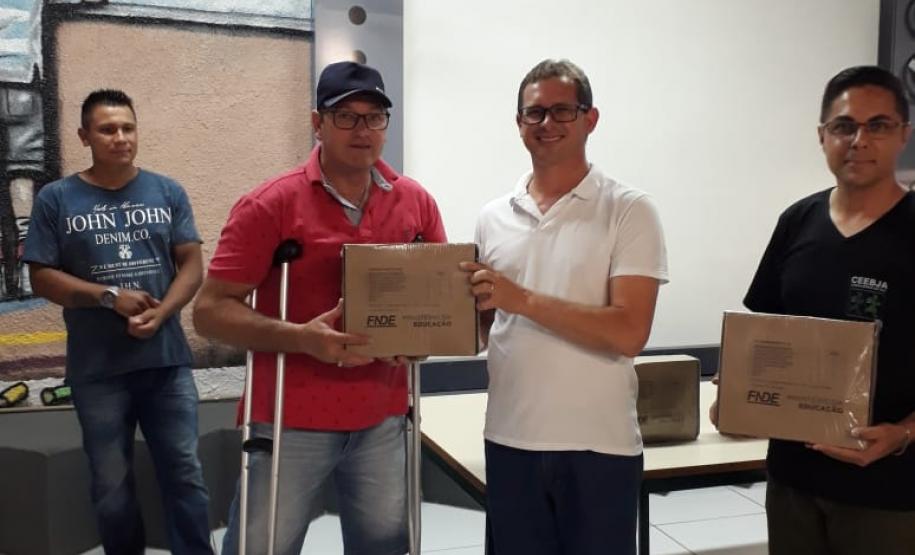 Núcleo de Educação realiza entrega de Material Escolar