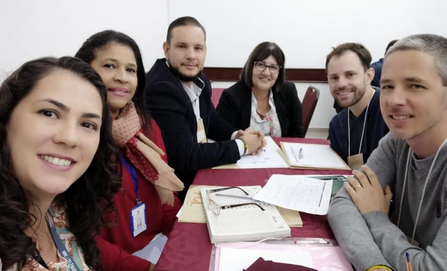 Alunos do NRE de Laranjeiras do Sul participarão do Intercâmbio Internacional “Ganhando o Mundo”