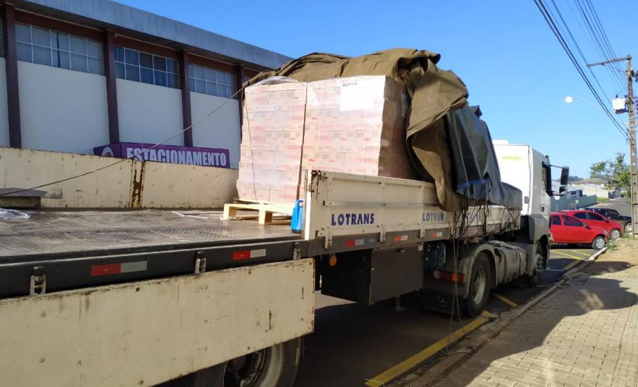 NRE de Laranjeiras do Sul recebe material pra distribuição às Escolas