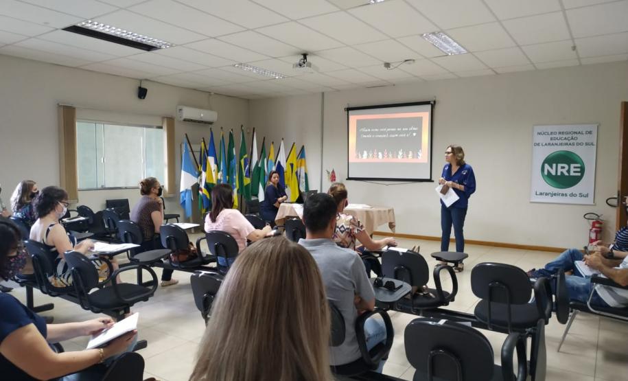 Calendário Escolar 2021 e demais assuntos pertinentes a Educação foram temas de Reuniões no NRE de Laranjeiras do Sul Calendário Escolar 2021 e demais assuntos pertinentes a Educação foram temas de Reuniões no NRE de Laranjeiras do Sul